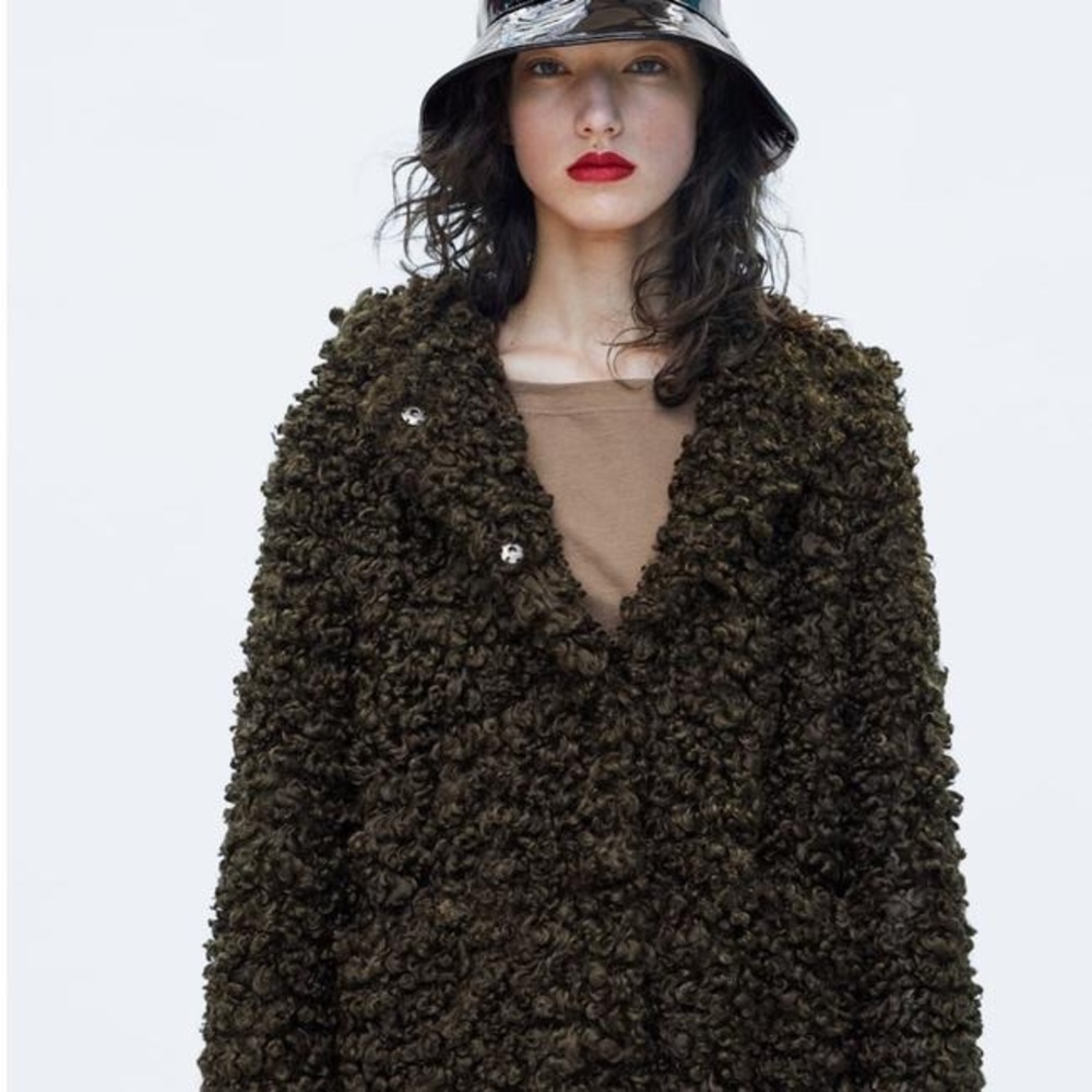 Ladies Zara faux fur coat